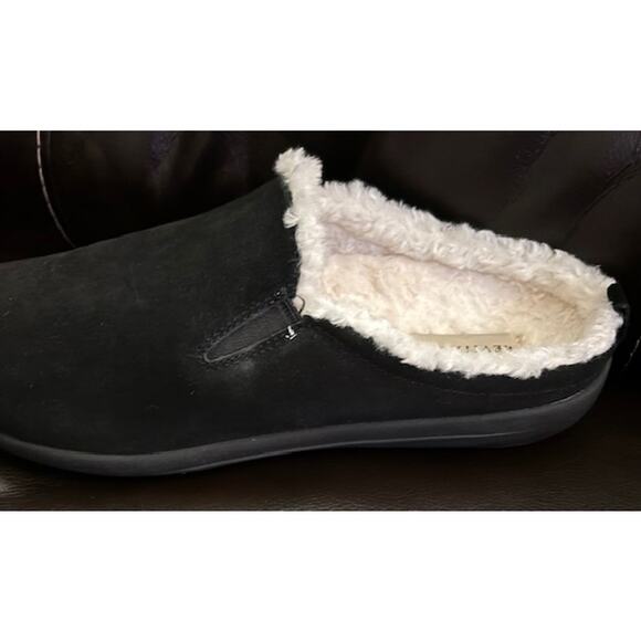 NIB Men\'s Dundee Suede Slipper, Size 8D, Black Sherpa Plush Revitalign